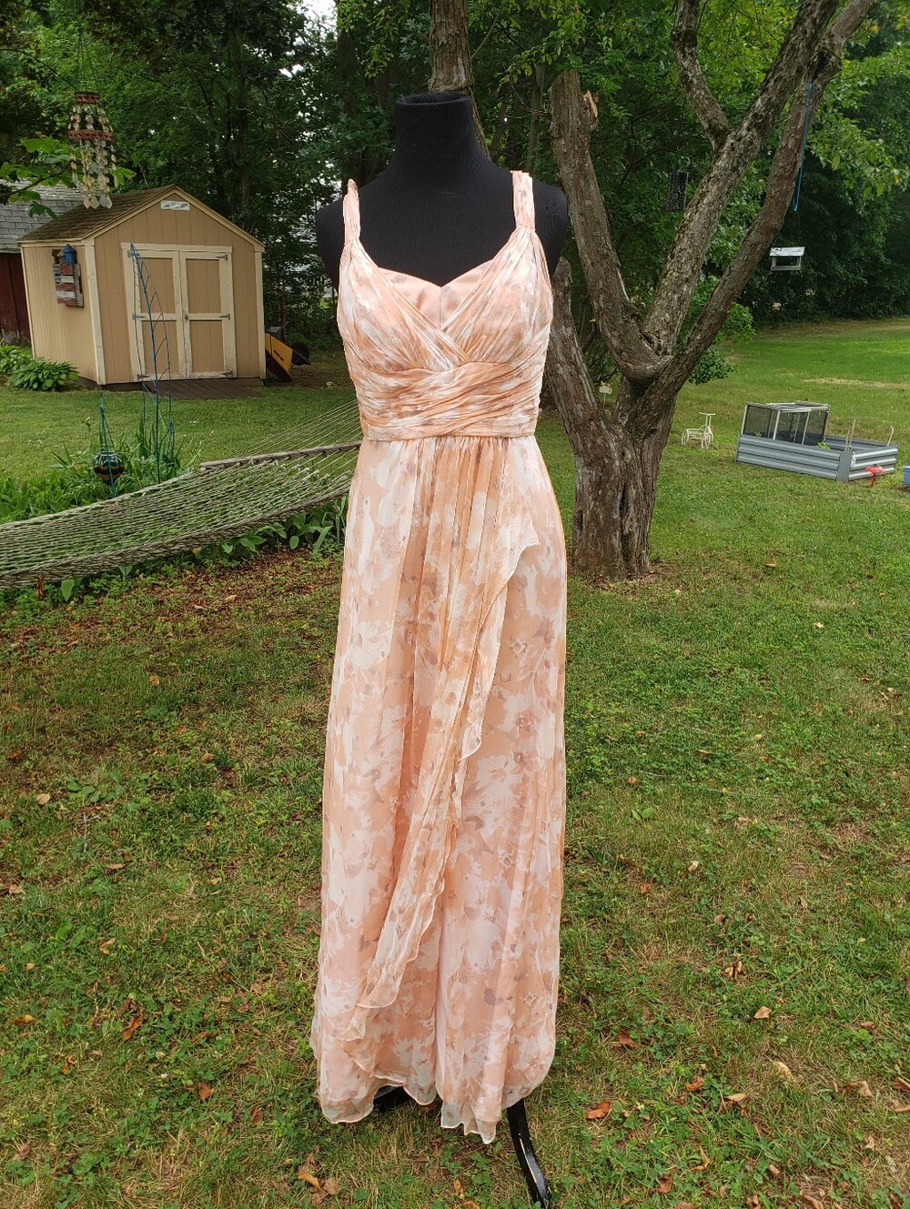 Chiffon Overlay Ruffle Formal Dress - Picture 10 of 11
